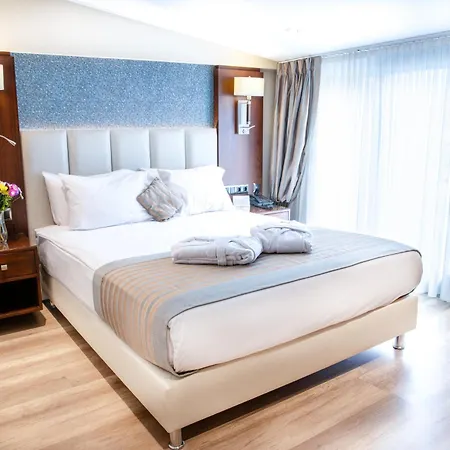 Grand Aras & 4* Estambul