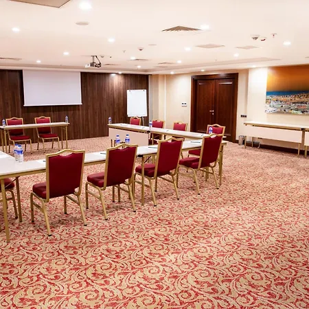 Grand Aras & Hotel 4*