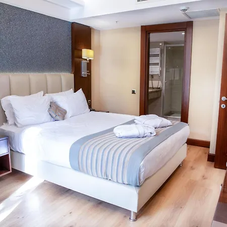 Grand Aras & Isztambul