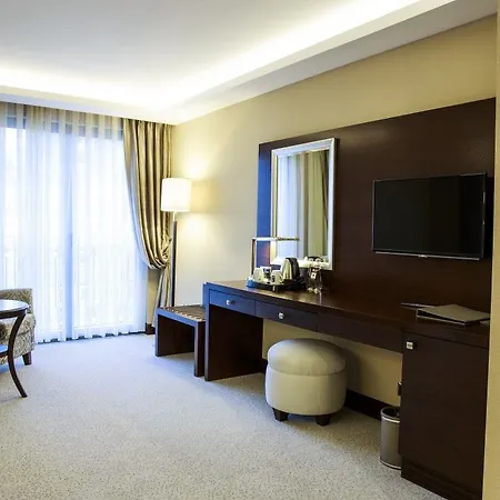 Szálloda Grand Aras & 4*