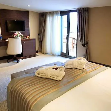 Szálloda Grand Aras & 4*