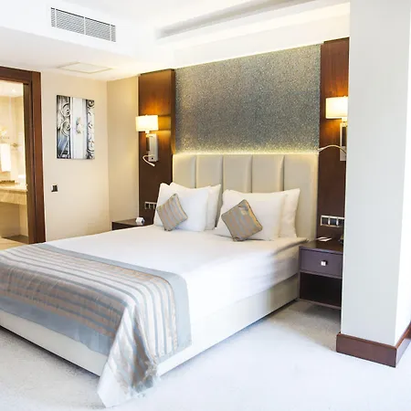 Grand Aras & 4* İstanbul