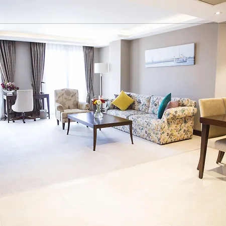 Otel Grand Aras & 4*