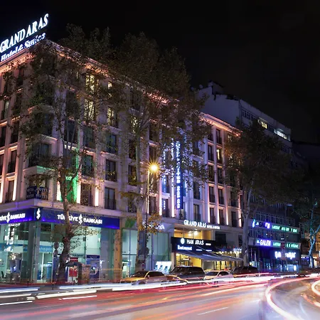 Hotel Grand Aras & 4*
