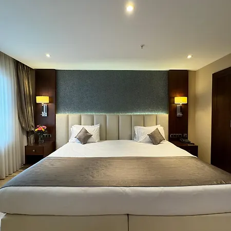 وأجنحة غراند أراس 4*
