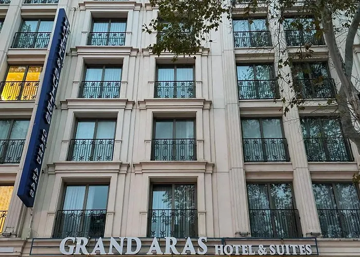 وأجنحة غراند أراس