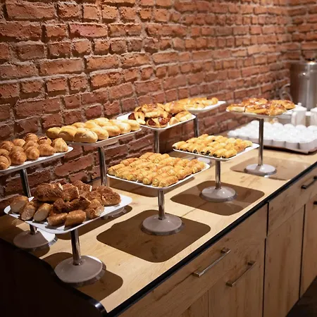 Hotel Grand Aras & 4*